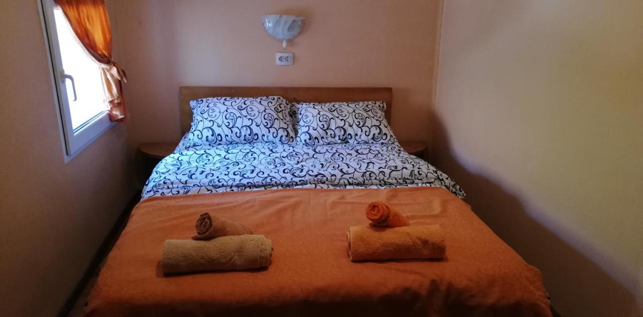 Balla House Bed and Breakfast Tărcaia Exterior foto