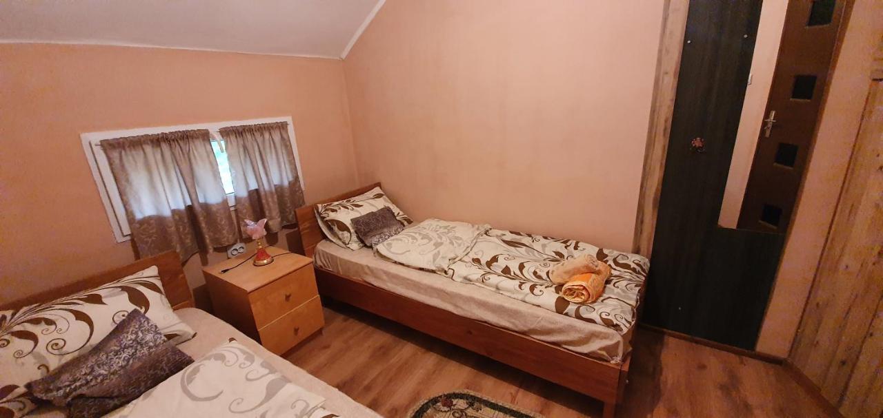 Balla House Bed and Breakfast Tărcaia Exterior foto