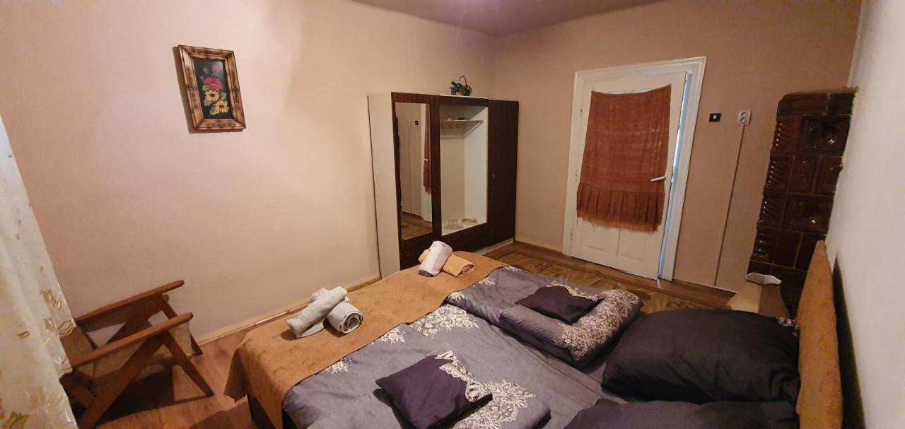 Balla House Bed and Breakfast Tărcaia Exterior foto