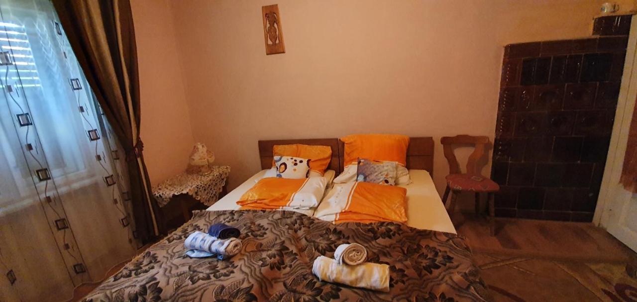 Balla House Bed and Breakfast Tărcaia Exterior foto