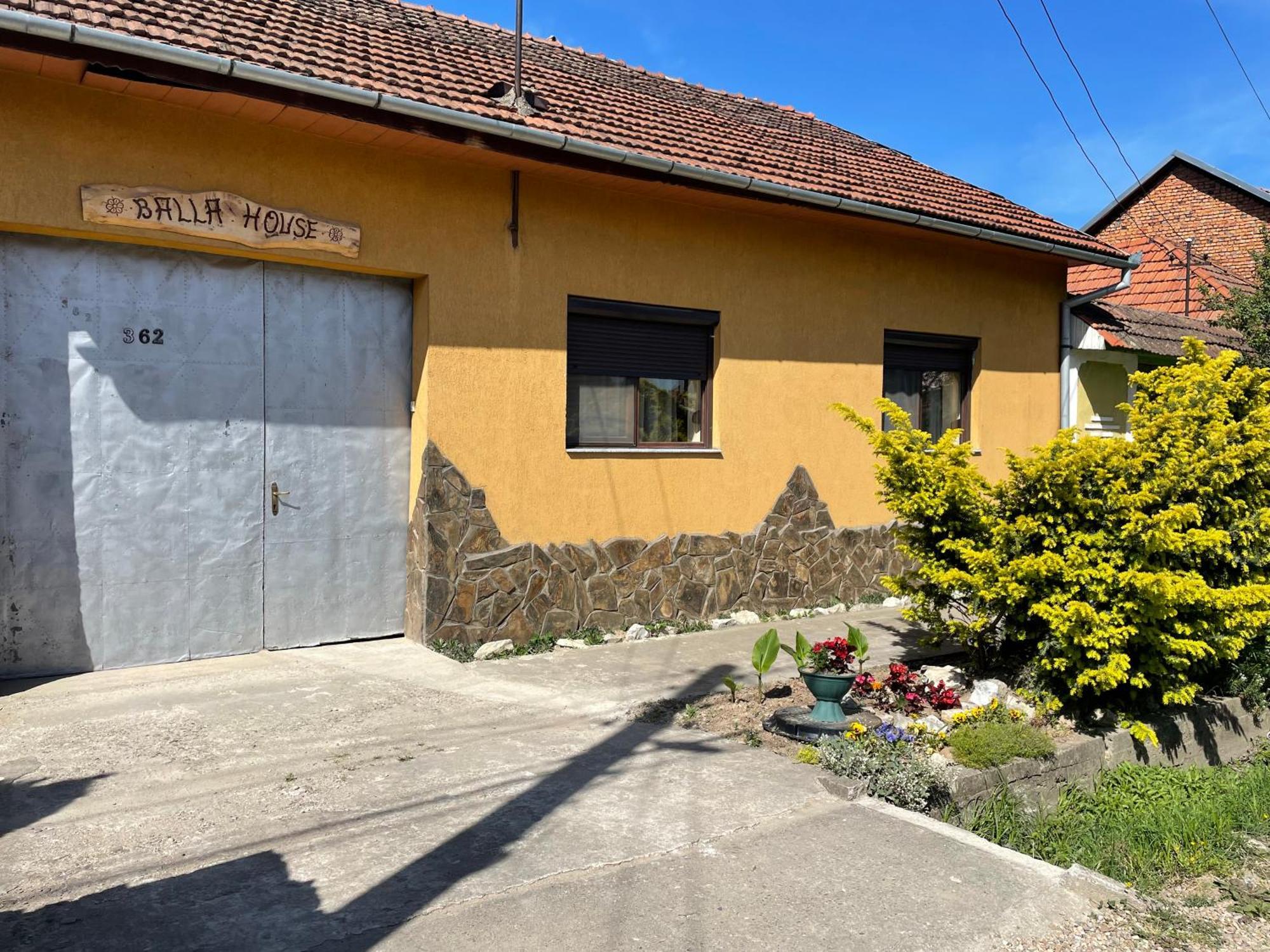 Balla House Bed and Breakfast Tărcaia Exterior foto